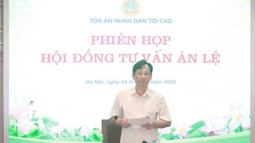 Phó Chánh án Tòa án nhân dân tối cao Nguyễn Văn Tiến. (Ảnh: TUẤN ANH)
