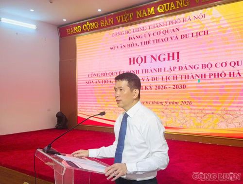 Bí thư Đảng ủy, Giám đốc Sở VHTT&DL TP Hà Nội Phạm Tuấn Long phát biểu tại hội nghị.