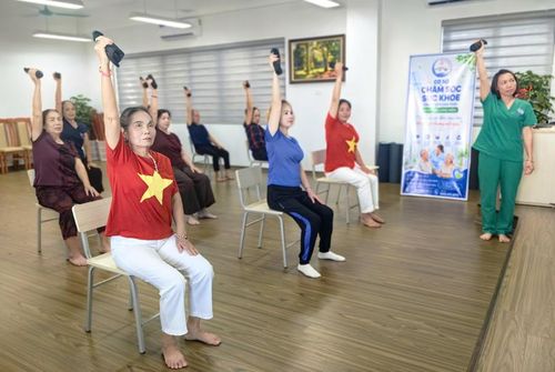Cơ sở chăm sóc sức khỏe ban ngày cho người cao tuổi tại phường Long Biên. (Nguồn ảnh: Báo Hànộimới)