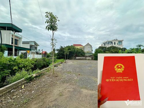 Theo Luật Đất đai, đăng ký biến động được thực hiện đối với trường hợp đã được cấp giấy chứng nhận mà có thay đổi, trong đó có thay đổi về những hạn chế quyền của người sử dụng đất. Ảnh minh họa: Hồng Khanh