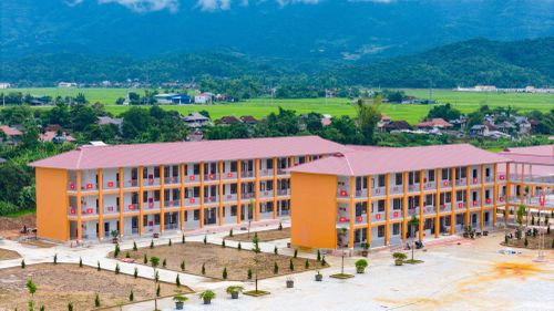 Trường Phổ thông nội trú Tiểu học và Trung học cơ sở Sam Mứn, tỉnh Điện Biên. (Ảnh: Hoài Nam/Vietnam+)