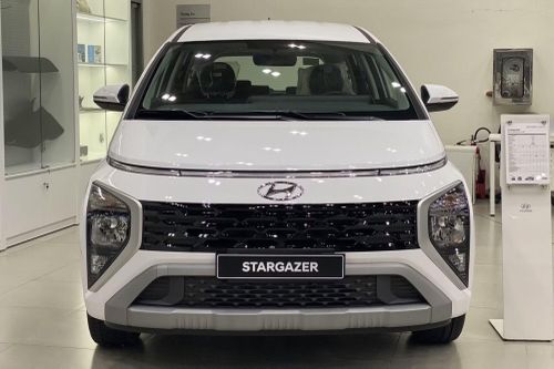 Nhờ ưu đãi cho lô sản xuất năm 2025, Hyundai Stargazer bản tiêu chuẩn đang được rao bán với giá 483 triệu đồng. Ảnh: Hyundai.