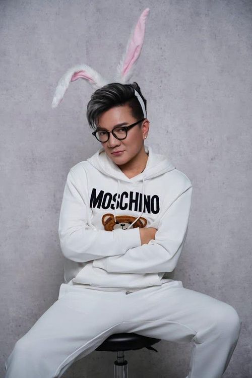 Đàm Vĩnh Hưng nhận được tình cảm yêu mến của nhiều khán giả nhờ sự gần gũi, hài hước.