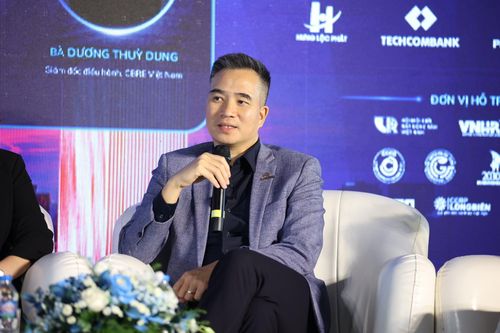 Ông Nguyễn Đỗ Dũng, Tổng giám đốc Công ty tư vấn quốc tế EnCity, chia sẻ góc nhìn quy hoạch TP.HCM từ kinh nghiệm các siêu đô thị thế giới. Ảnh: BTC