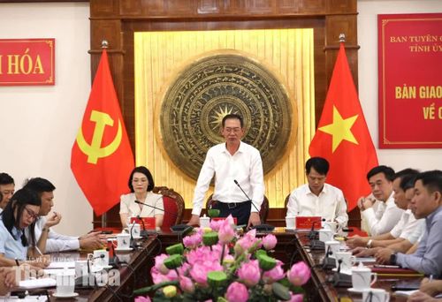 Phó Bí thư Tỉnh ủy, Chủ tịch Ủy ban MTTQ tỉnh, Bí thư Đảng ủy MTTQ, các đoàn thể tỉnh Trịnh Tuấn Sinh phát biểu kết luận hội nghị.