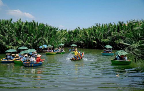 Trải nghiệm tại rừng dừa Bảy Mẫu sẽ được làm mới, đa dạng hơn để phục vụ du khách. Ảnh: QUỐC TUẤN