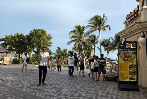  Nga và Ấn Độ là 2 thị trường khách đến Việt Nam tăng trưởng vượt trội. Ảnh: Phương Vi 