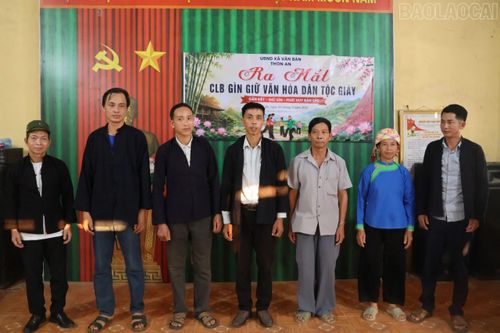 Ra mắt ban chủ nhiệm Câu lạc bộ Gìn giữ và phát huy bản sắc văn hóa dân tộc Giáy.