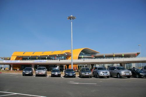 Sân bay quốc tế Liên Khương, cảng hàng không quan trọng của tỉnh Lâm Đồng nằm trên địa bàn xã Đức Trọng