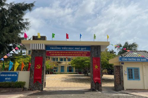 Trường Tiểu học Phú Quý, được thành lập trên cơ sở sáp nhập 3 trường tiểu học