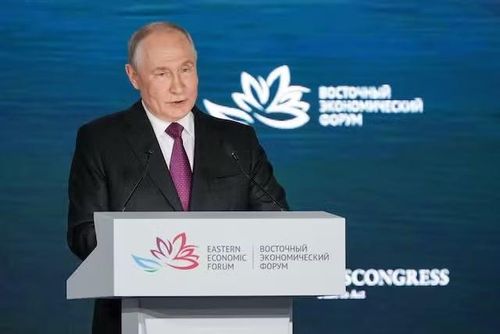 Tổng thống Nga Vladimir Putin phát biểu tại . Ảnh: Reuters