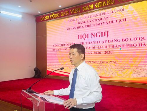 Bí thư Đảng ủy, Giám đốc Sở Văn hóa, Thể thao và Du lịch Phạm Tuấn Long phát biểu. Ảnh: Hoàng Lân