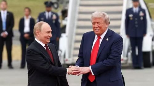Tổng thống Putin ngày 3/9 cho biết, ông đánh giá cao những nỗ lực của phía Mỹ, đồng thời gọi ông Kushner và ông Witkoff là những đối tác đối thoại chân thành.