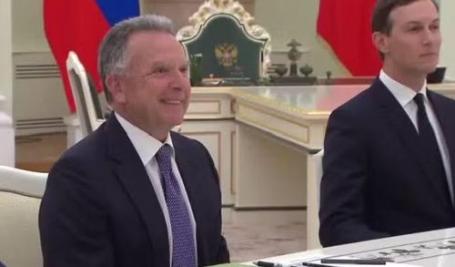 Nếu diễn ra, đây sẽ là lần đầu tiên ông Witkoff và ông Kushner tới Kiev. Tổng thống Ukraine Volodymyr Zelensky trong những tuần gần đây nhiều lần đề cập khả năng 2 đặc phái viên Mỹ sẽ tới thủ đô Ukraine.