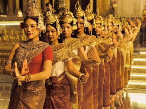Phương Mỹ Chi gây sốt với MV Thiên đường với người thương. Ảnh: FBNV.
