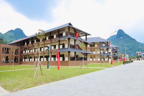 Trường Phổ thông nội trú Tiểu học và THCS Mường Khương (xã Mường Khương, tỉnh Lào Cai). Ảnh: Văn Mạnh.