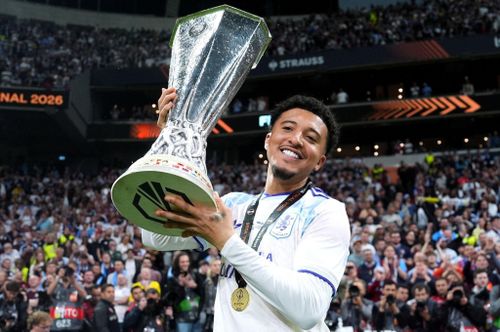  Jadon Sancho vô địch Europa League cùng Aston Villa mùa trước. 