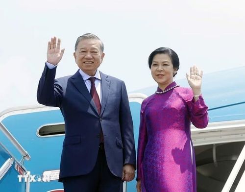 Tổng Bí thư, Chủ tịch nước Tô Lâm và Tổng thống Nga Vladimir Putin tại Điện Kremlin (Nga) trong khuôn khổ chuyến thăm chính thức Liên bang Nga và tham dự Lễ kỷ niệm 80 năm Chiến thắng trong Chiến tranh Vệ quốc vĩ đại ngày 10/5/2025. Ảnh: TTXVN.