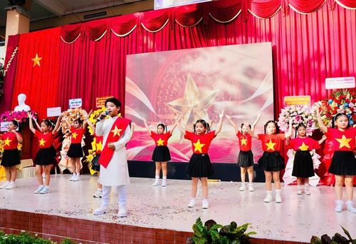 Lễ khai giảng năm học 2026-2027 tại Trường Tiểu học Cái Khế, TP. Cần Thơ - Ảnh: chinhphu.vn/LS