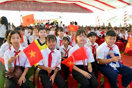 Học sinh Trường Phổ thông nội trú Tiểu học và Trung học cơ sở (TH&THCS) Ia Púch tại làng Chư Kó, xã Ia Púch, tỉnh Gia Lai - Ảnh: chinhphu.vn/Mai Anh