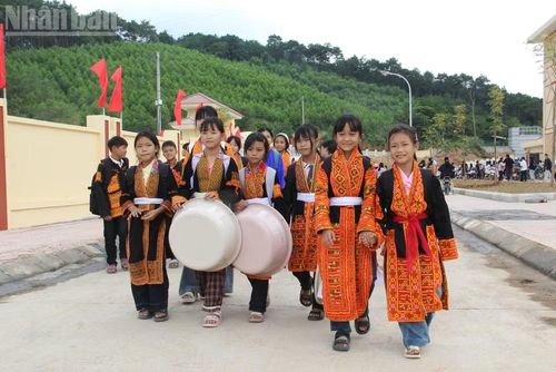Những ngôi trường mới sẽ chắp cánh cho khát vọng học tập của học sinh trên miền biên giới bay cao. (Ảnh: QUỐC ĐẠT)