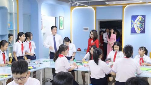 Hoạt động đầu năm học của học sinh Trường trung học cơ sở Thanh Xuân. (Ảnh: KIM ANH)