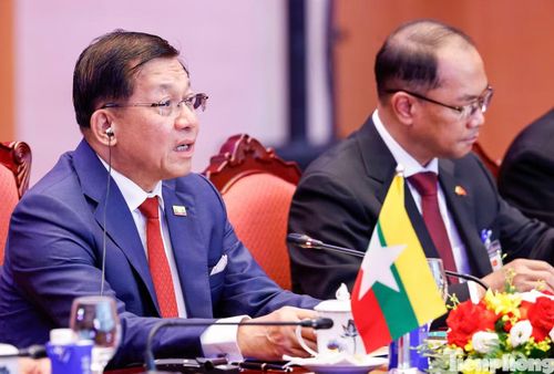 Tổng thống Myanmar Min Aung Hlaing tại cuộc hội đàm. Ảnh: Như Ý.