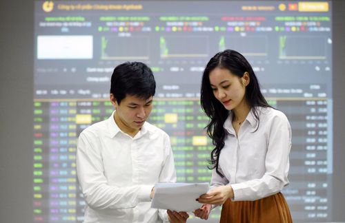 Sự phục hồi của IPO đang thể hiện rõ hơn qua quy mô và chất lượng doanh nghiệp phát hành. Ảnh: HA