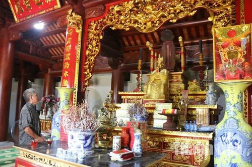 Hiển Khánh vương Trịnh Khả được hậu thế phụng thờ.