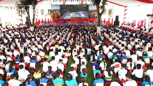 Toàn cảnh Lễ khai giảng tại Trường Phổ thông nội trú TH&THCS Yên Khương.