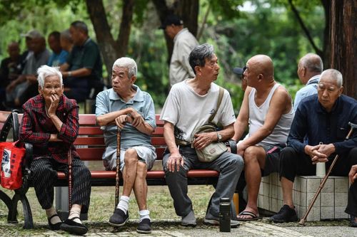 Người cao tuổi tại Trung Quốc. Ảnh: AFP