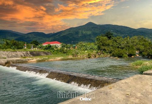 Đập dâng Vinh Huề (xã Vạn Ninh) thuộc khu vực triển khai Dự án Hồ chứa nước Đồng Điền.