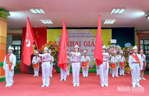 Lễ khai giảng năm học mới tại Trường Tiểu học Minh Khai, phường Phủ Lý. Ảnh: Tiến Đoàn