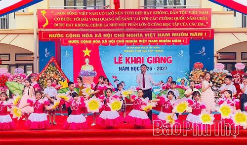 Chương trình văn nghệ chào mừng năm học 2026-2027.