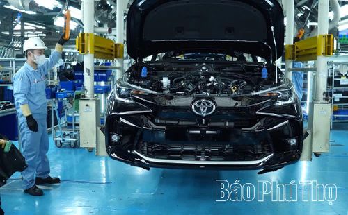 Khu vực doanh nghiệp có vốn đầu tư nước ngoài nộp ngân sách nhà nước 14,8 nghìn tỷ đồng trong 8 tháng, tăng 63,7% so với cùng kỳ năm 2025.