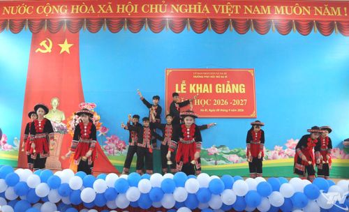 Tiết mục trong chương trình văn nghệ chào mừng Lễ Khai giảng.