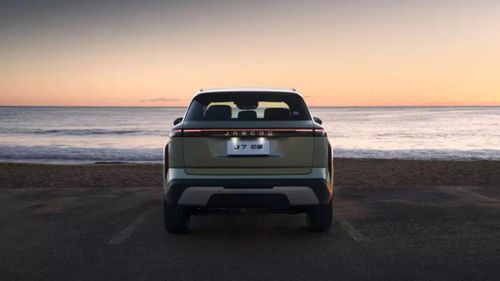 Tại Úc, Jaecoo J7 PHEV AWD có giá 47.990 AUD. Ảnh: Jaecoo.