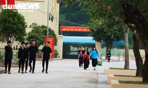 Trong năm học 2026-2027, ngôi trường mới đón 695 học sinh với 27 lớp học. Trường có tổng cộng 327 học sinh nội trú sẽ ăn, ở và sinh hoạt tại trường trong những ngày xa gia đình. (Ảnh: Tiến Thắng)
