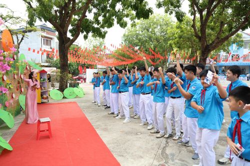 Sau lễ khai giảng, rất nhiều hoạt động trải nghiệm được diễn ra sôi nổi tại trường THCS Lý Tự Trọng.