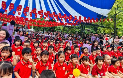 Sau hợp nhất, Trường Mầm non Kim Liên có quy mô 1.410 trẻ với 45 lớp. Ảnh: Nam Du