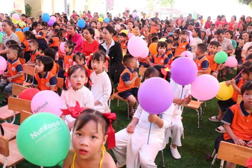 Năm học 2026-2027, tại Bất Bạt có 3 trường mầm non với 93 nhóm lớp, 1.945 học sinh.