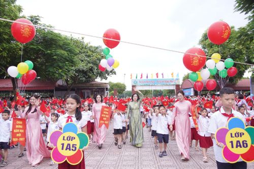 Lễ khai giảng năm học 2026-2027 tại các trường học trên địa bàn phường Yên Nghĩa được tổ chức trang trọng, an toàn, thiết thực. Ảnh: VT