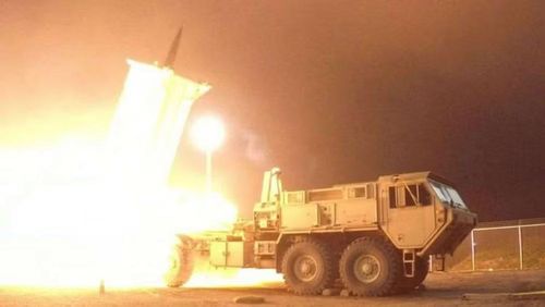 Để tiêu diệt đối tượng, động năng của tên lửa đánh chặn được sử dụng, có khả năng phá hủy các mục tiêu đạn đạo ở độ cao lên đến 150 km và tầm bắn tối đa 200 km.