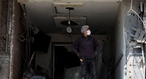 Sức ép kinh tế đang ngày càng rõ rệt. Theo Trung tâm Thống kê Iran, trong 1 tháng qua, lạm phát tăng 89% so với cùng kỳ năm trước. Riêng giá thực phẩm tăng 127%.