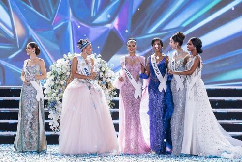 Sáu người đẹp góp mặt trong Top 6 Miss World 2026. Chung cuộc, đại diện Cộng hòa Dominica đăng quang, Tây Ban Nha giành danh hiệu Á hậu 1 và Malaysia là Á hậu 2.