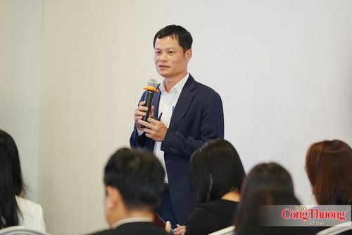 Ông Đỗ Quốc Hưng, Quyền Vụ trưởng Vụ Phát triển thị trường nước ngoài chia sẻ tại buổi họp báo lễ ra mắt sáng kiến “Beyond Vietnam - Hàng Việt cất cánh”