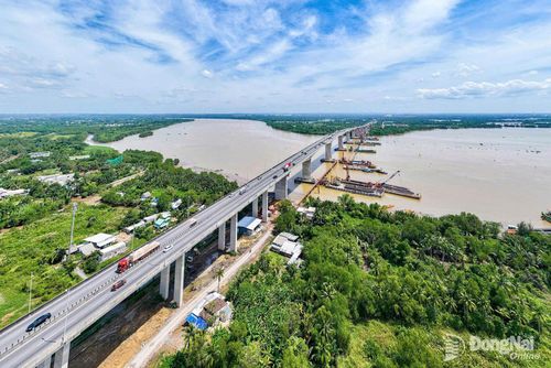 Thi công Dự án cao tốc Thành phố Hồ Chí Minh - Long Thành - Dầu Giây mở rộng.