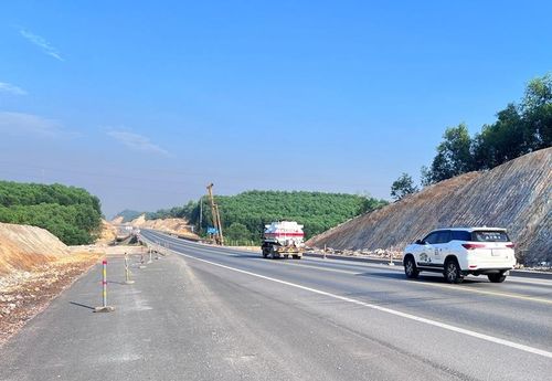 Một số đoạn vẫn đang tiếp tục được hoàn thiện. 