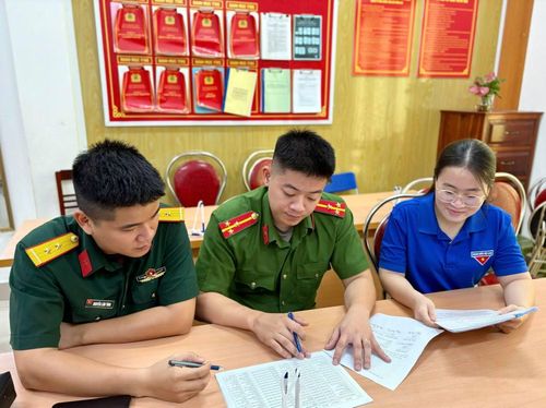 Công an phường Tích Lương triển khai các hoạt động tuyên truyền, rà soát, hướng dẫn công dân đăng ký thực hiện nghĩa vụ tham gia CAND.