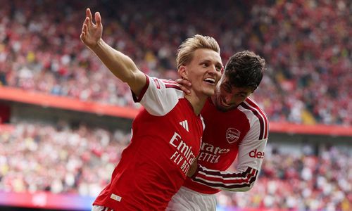 Arsenal đấu với Chelsea ở vòng 3 giải Ngoại Hạng Anh. (Ảnh: Reuters)